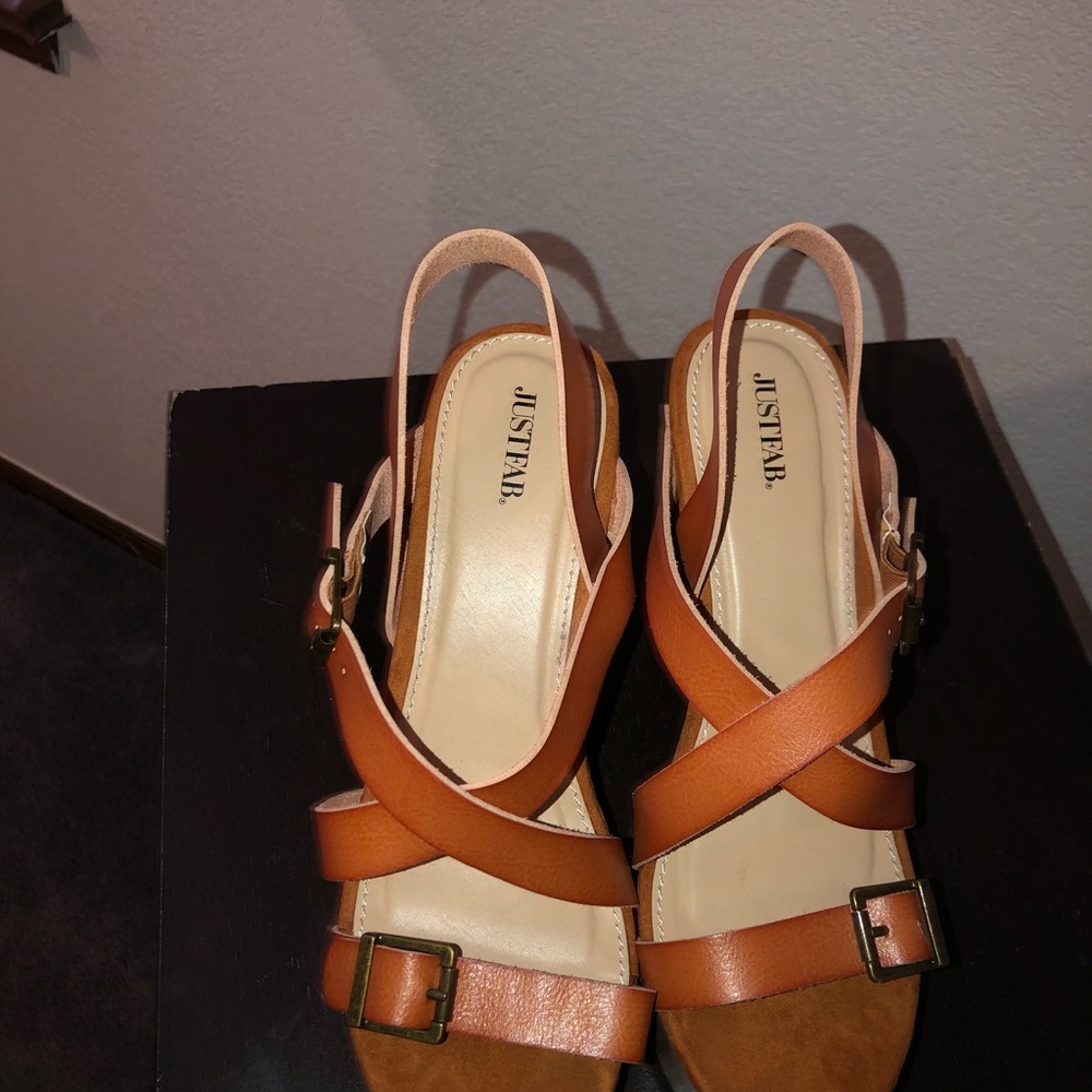 Platform Sandals - Picture 2 of 2